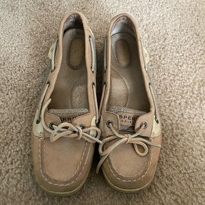 Sperry topsider angelfish